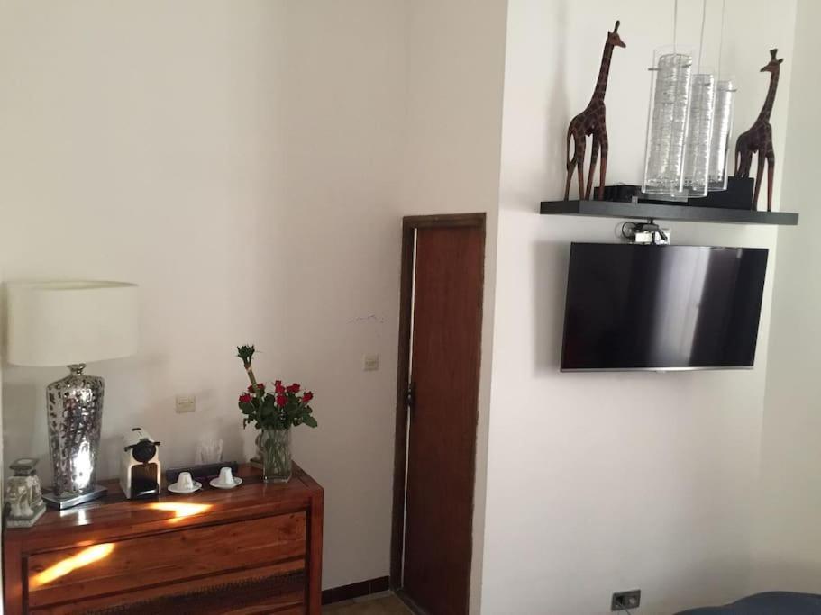 Chambre D'Hotes Pacific Avenue La Farlede Экстерьер фото